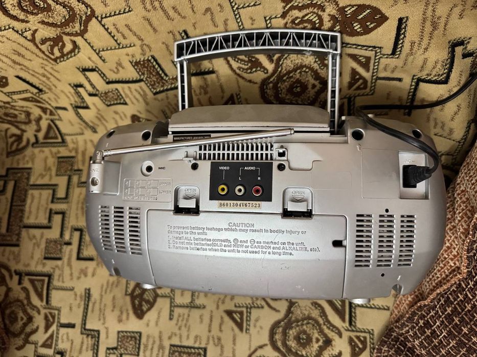 Продам магнитофон рабочем состоянии