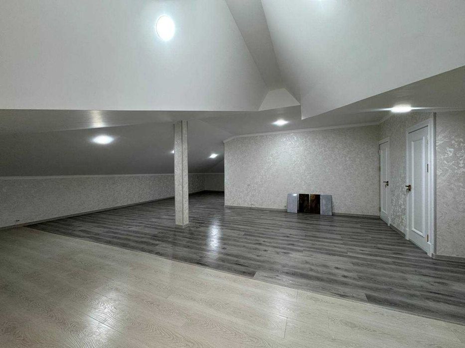 Сергели.Кенгмакон махалля. 2.2 сотихда 4 хонали янги уй сотаман .