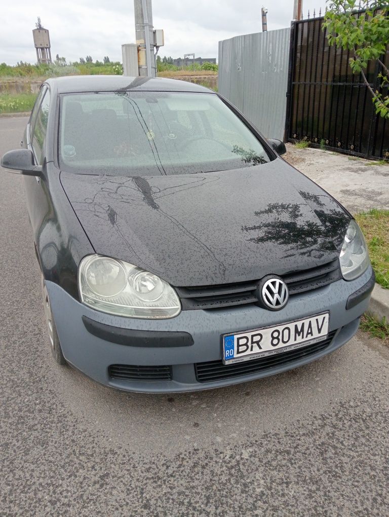 Vând Volkswagen golf 5 cu gpl