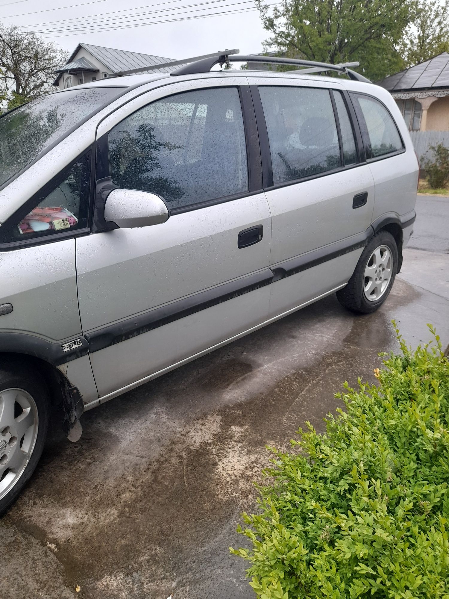 De vinzare  Opel zafira