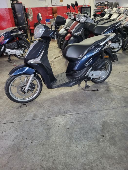 Vand scutere Piaggio