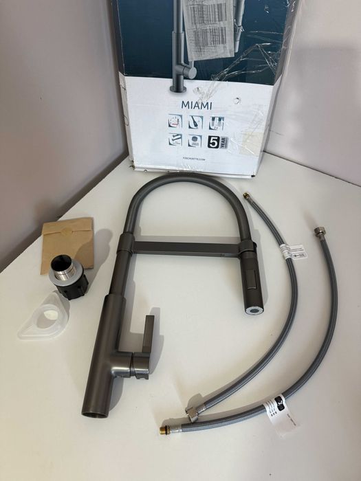 Baterie de bucătărie SCHÜTTE Miami, pipa pivotantă 360°