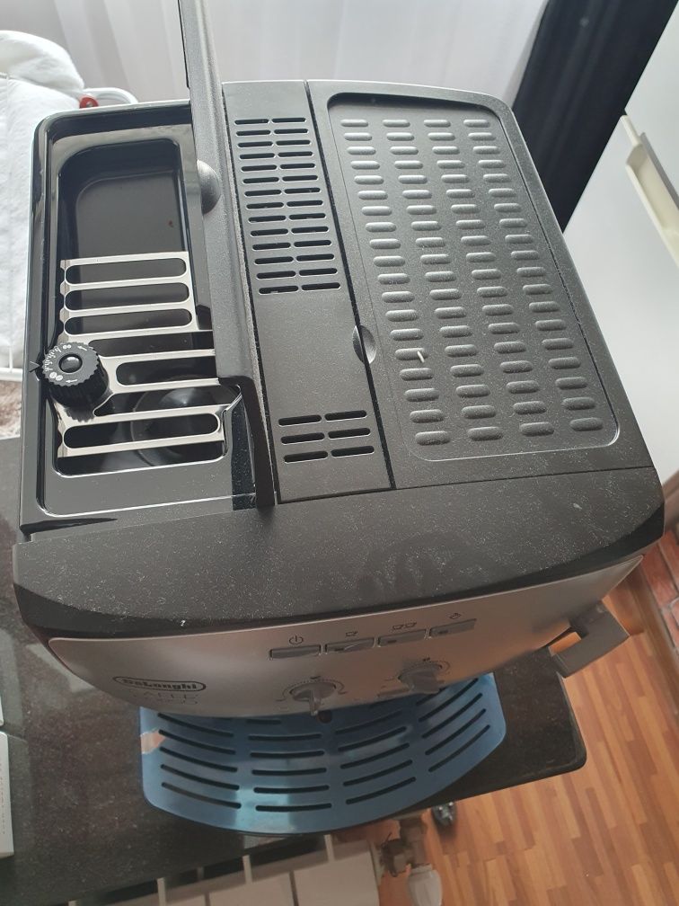 Expresor Delonghi