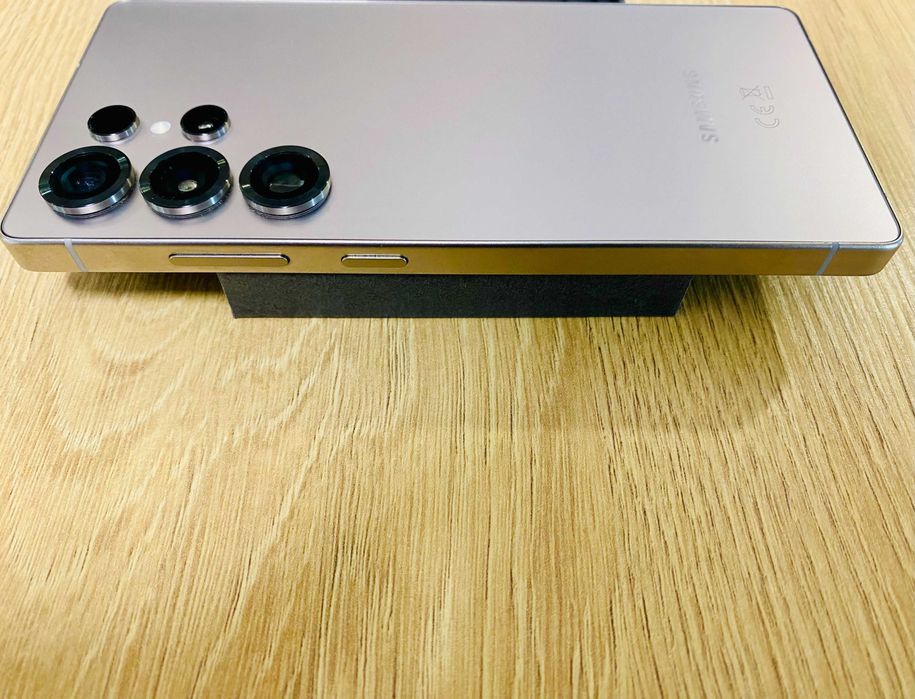 НОВ !!! Samsung Galaxy S25 Ultra, 12GB RAM, 256GB, 5G, Titanium Gray