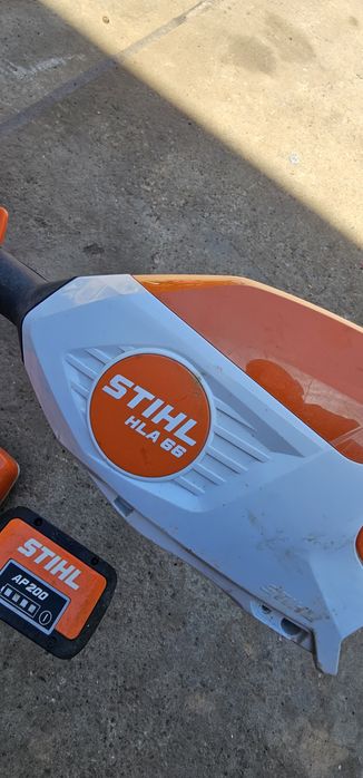 Foarfecta gard viu electrica stihl HLA 66, acumulator ,incarcator