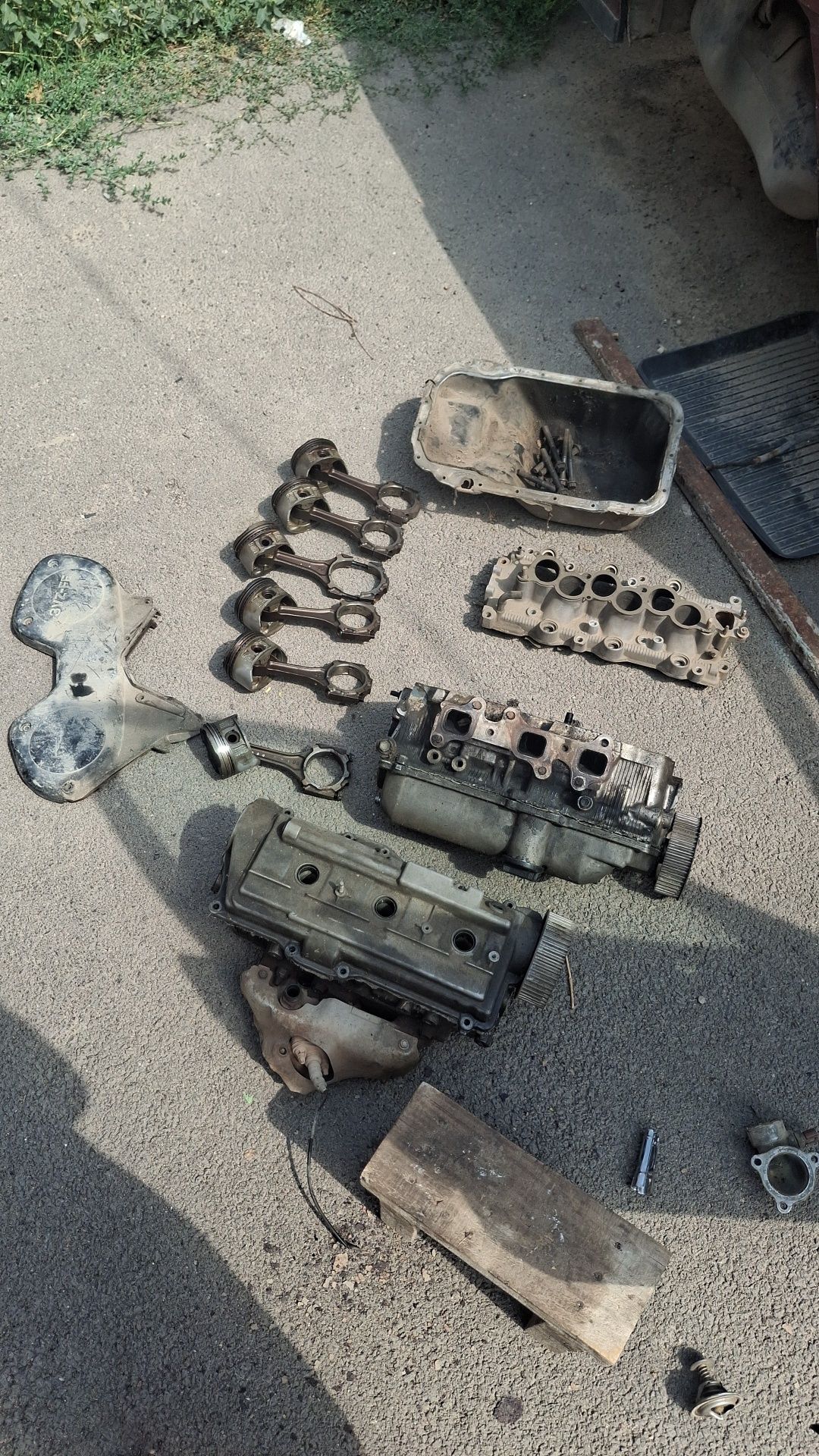 Тайота виндом мотор галовка 3VZ-fe
