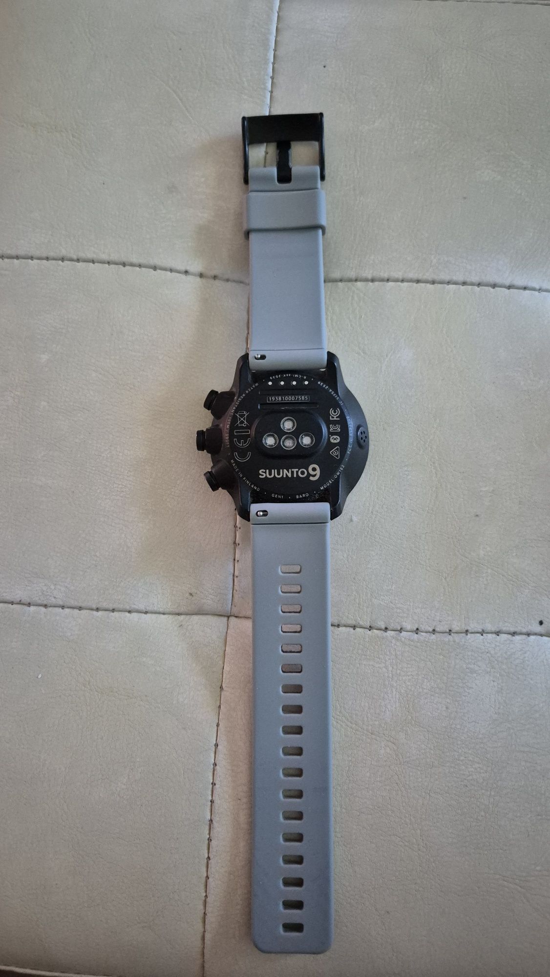 Suunto 9 baro sapphire titan watch