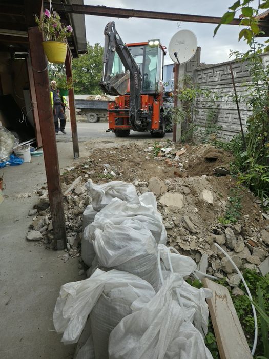 Firmă de: transport, debarasări, mutări, curățenie.