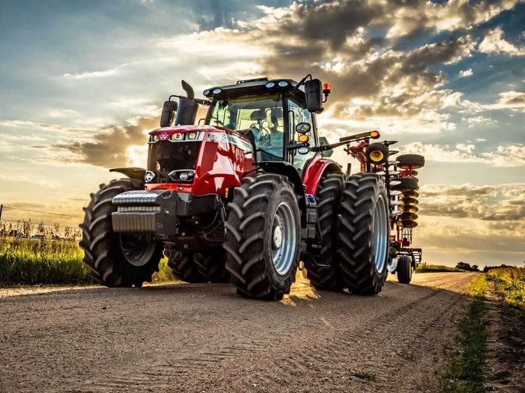 Massey Ferguson MF 7724S