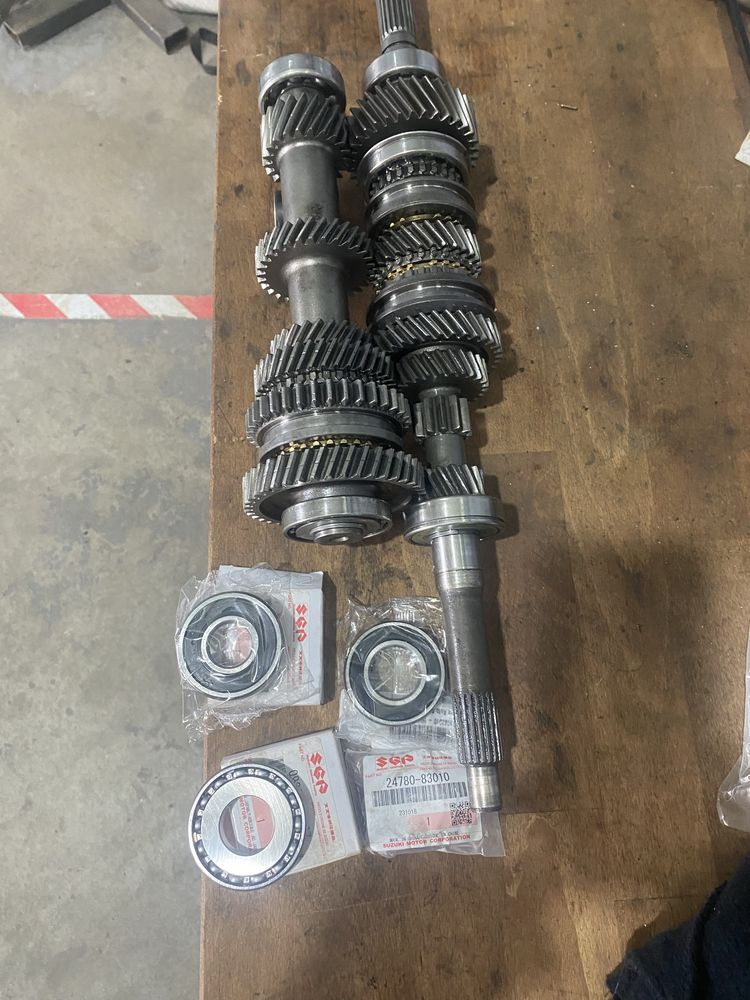 Cutie viteza jimny R72,RM7