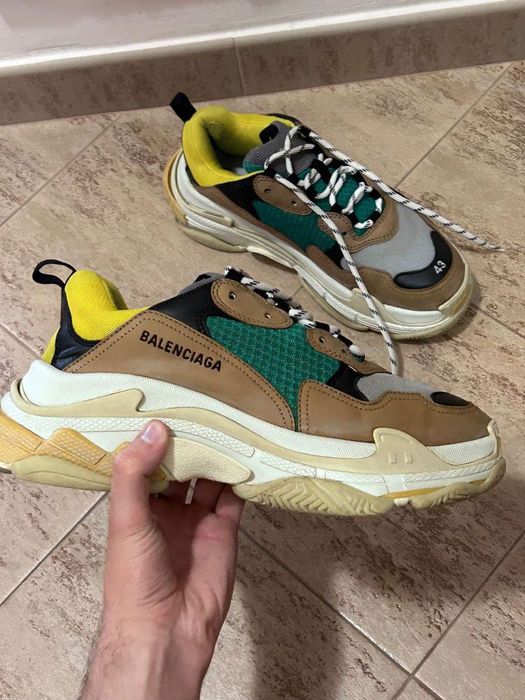 Balenciaga Triple S