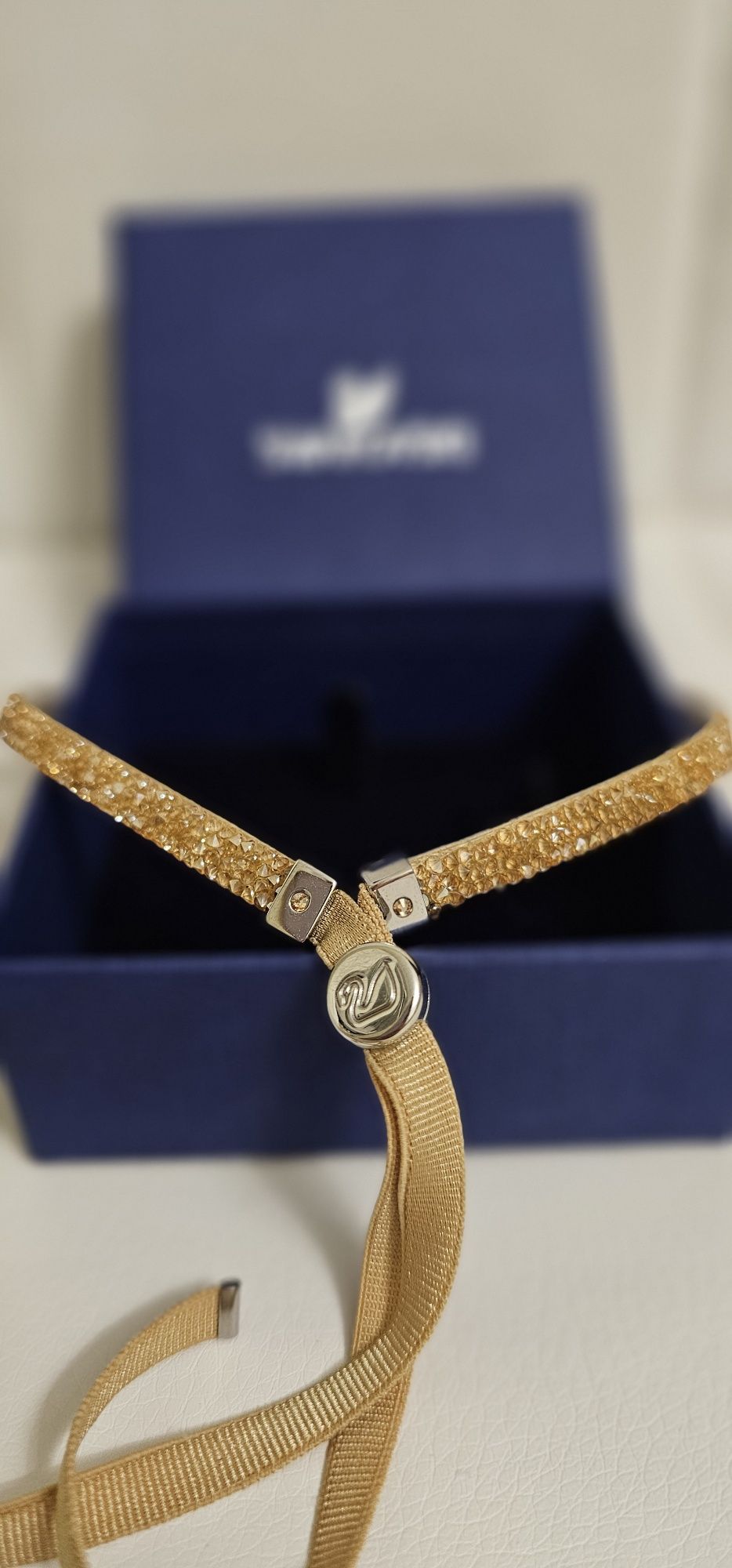 Гривна и чокър Swarovski