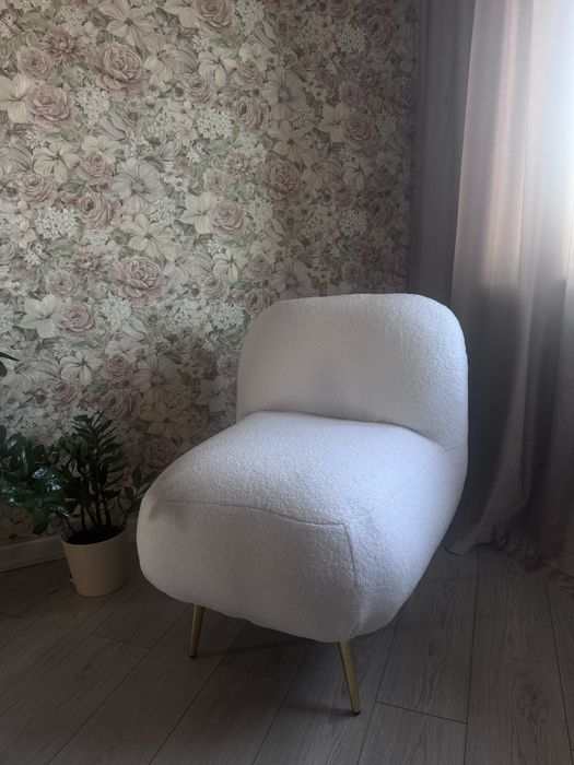 Продаю кресло ткань букле