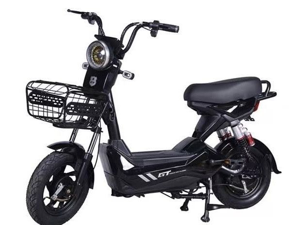 Scuter electric fara permis