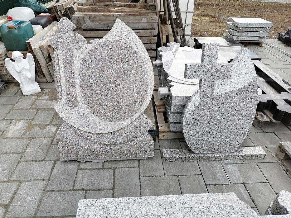 Monumente Cruci / Lucrări funerare
