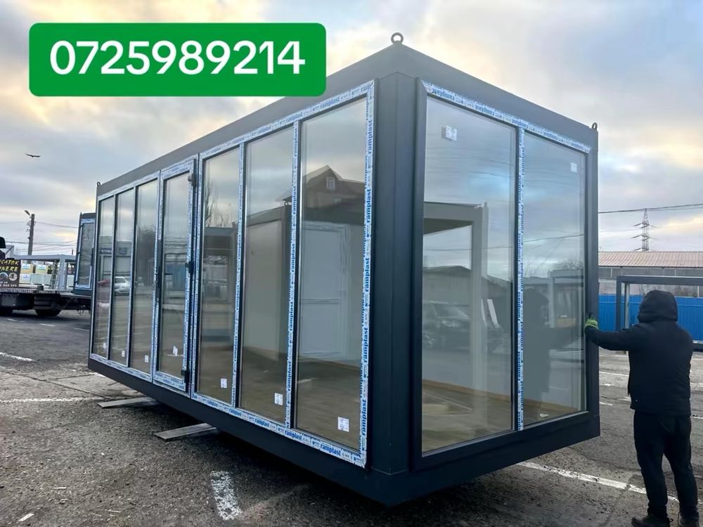 Container modular 3m x 6m cu vitrina si riflaj lemn grup sanitar