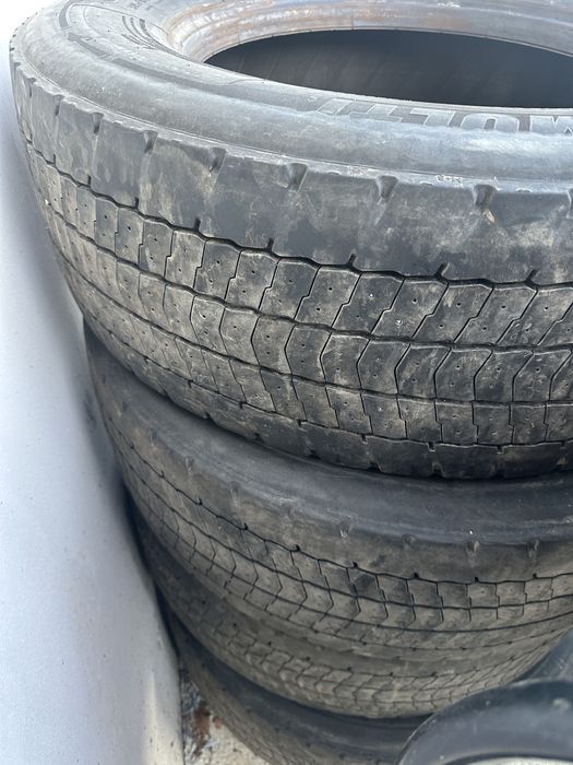 Anvelopa 315/60 r22.5 tractiune 1000 lei toate 4