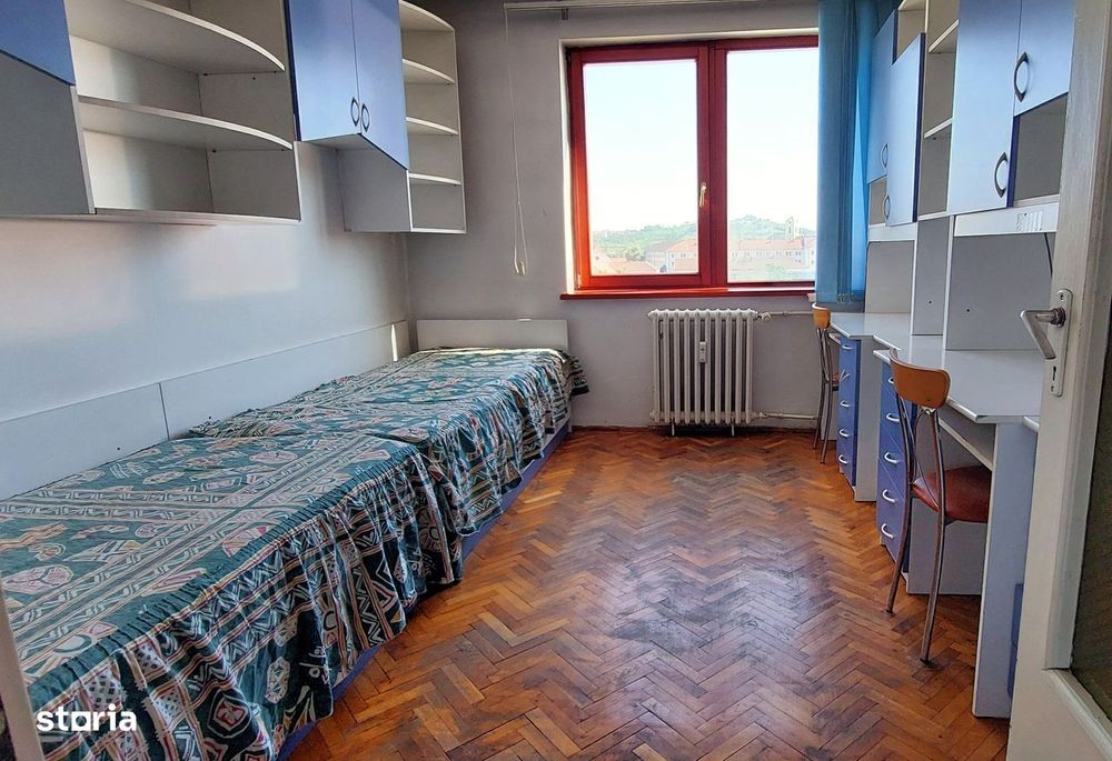 Apartament 3 camere bloc Cicero