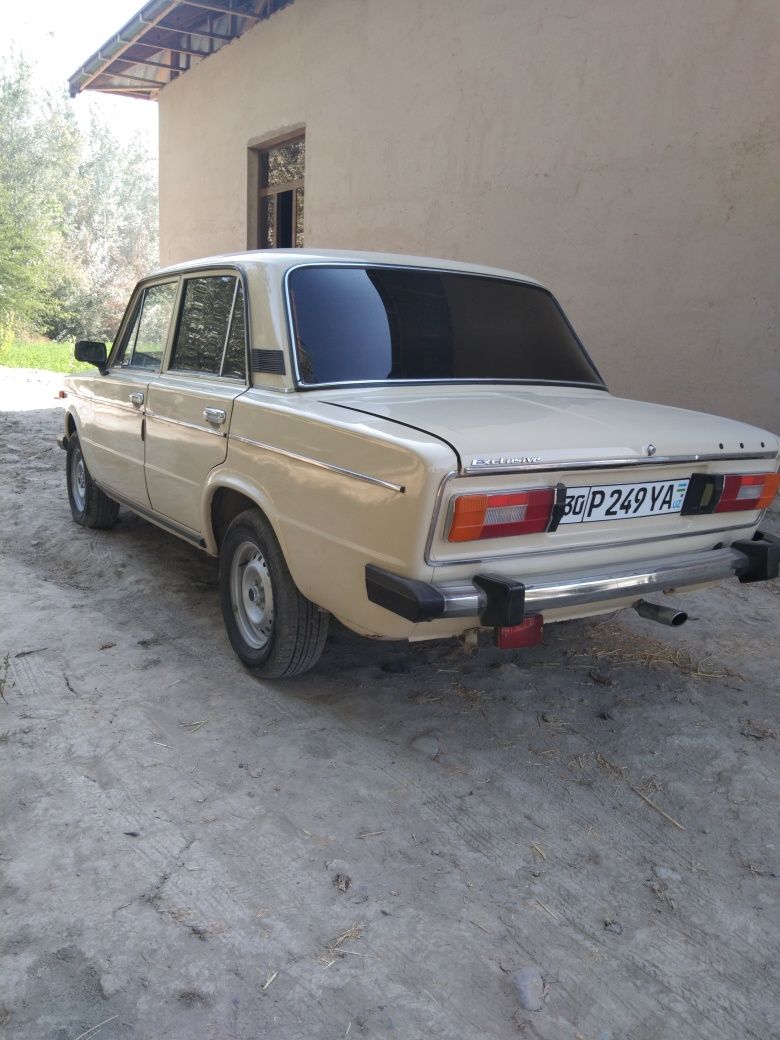 Vaz 2106 sotiladi