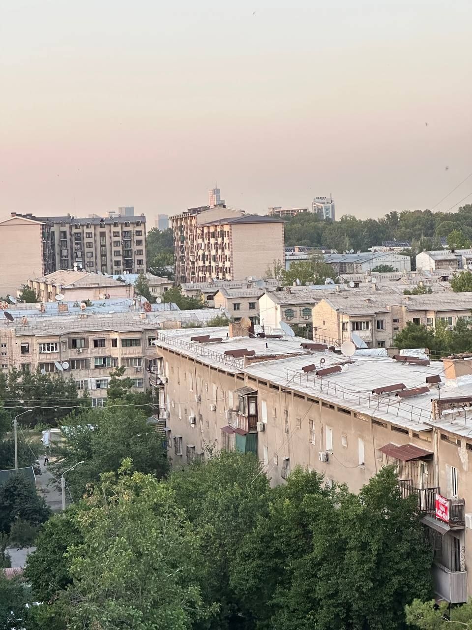 Chilonzor  Ц kvartlda 2 xonali kvartira sotiladi