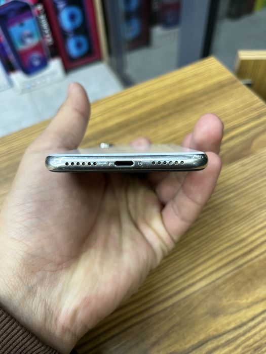 Iphone X в отличном состояние