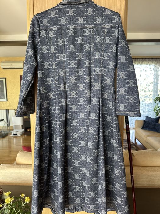 Дънкова рокля, тип риза