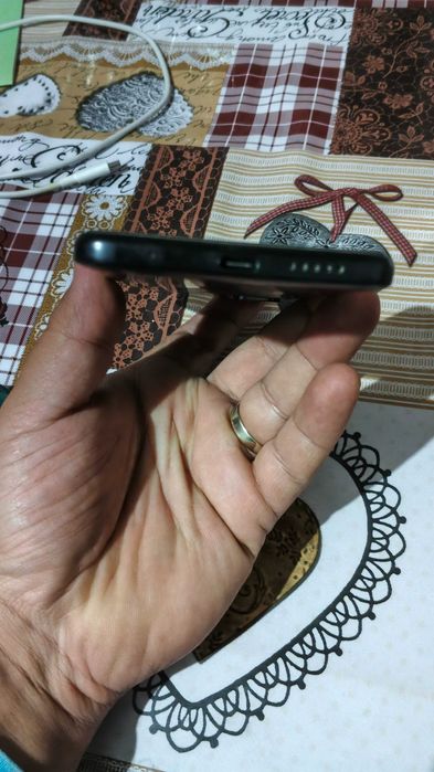 Redmi note 11 в хорошем состоянии коропка и документы есть