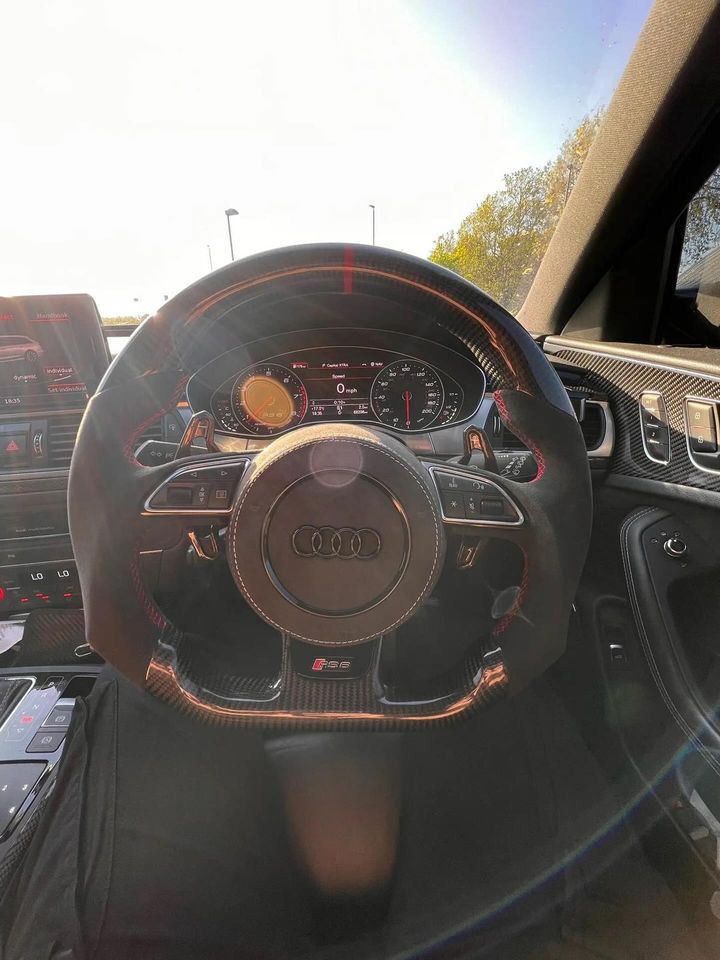 Volane Audi B8 / B8.5 Custom – Carbon / Alcantara / Piele