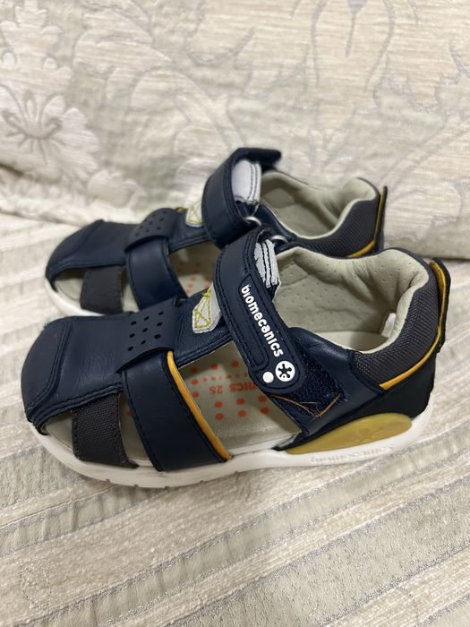 Биомеханикс / Biomecanics сандали за момче 25 номер