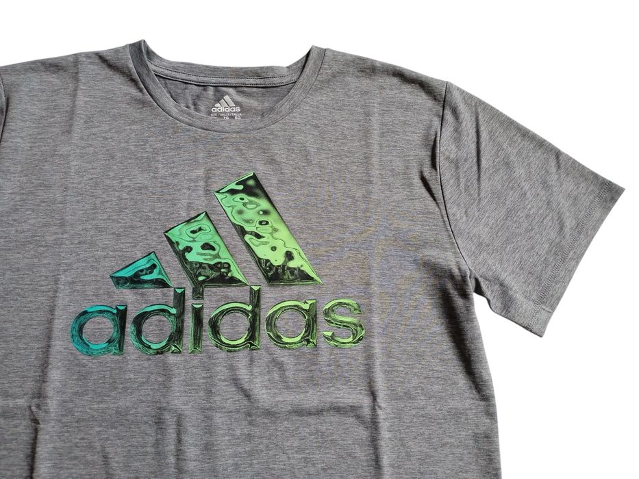 Adidas - XL (18-20 години ) младежка тениска