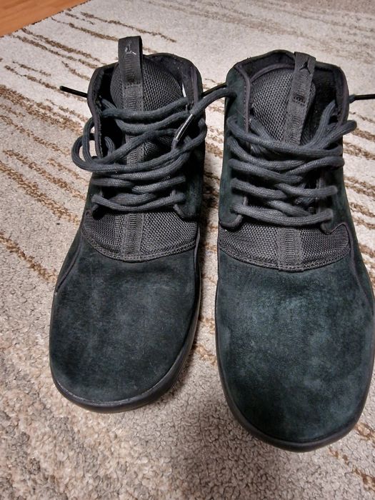 Vând ghete Jordan 43