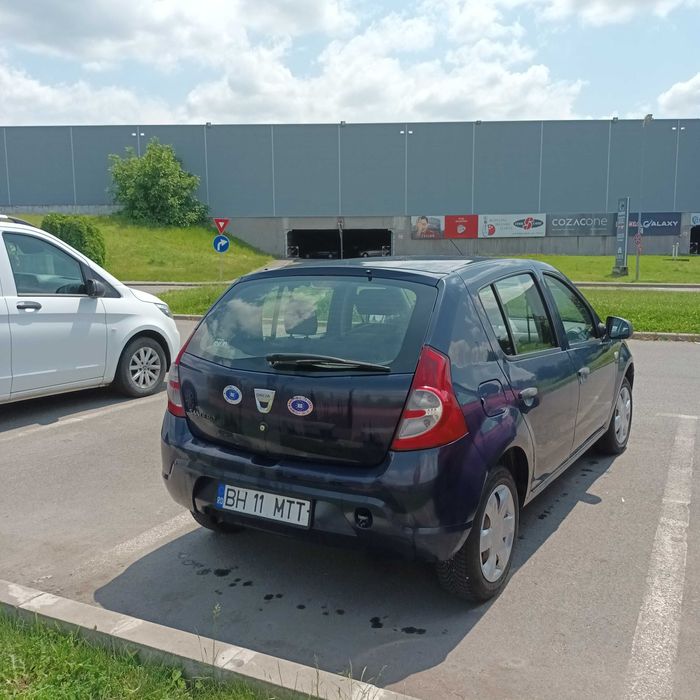 Vând Dacia Sandero