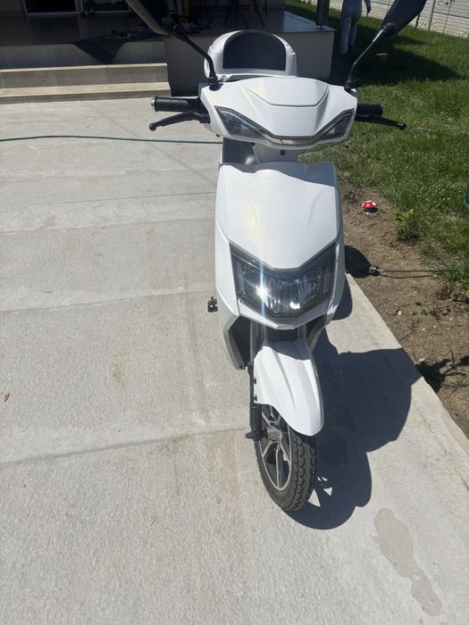 Moped electric KUBA