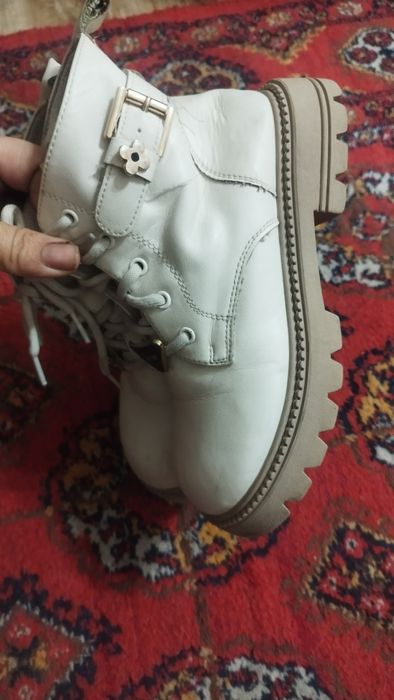 Детские ботинки в отличном состоянии не дорого