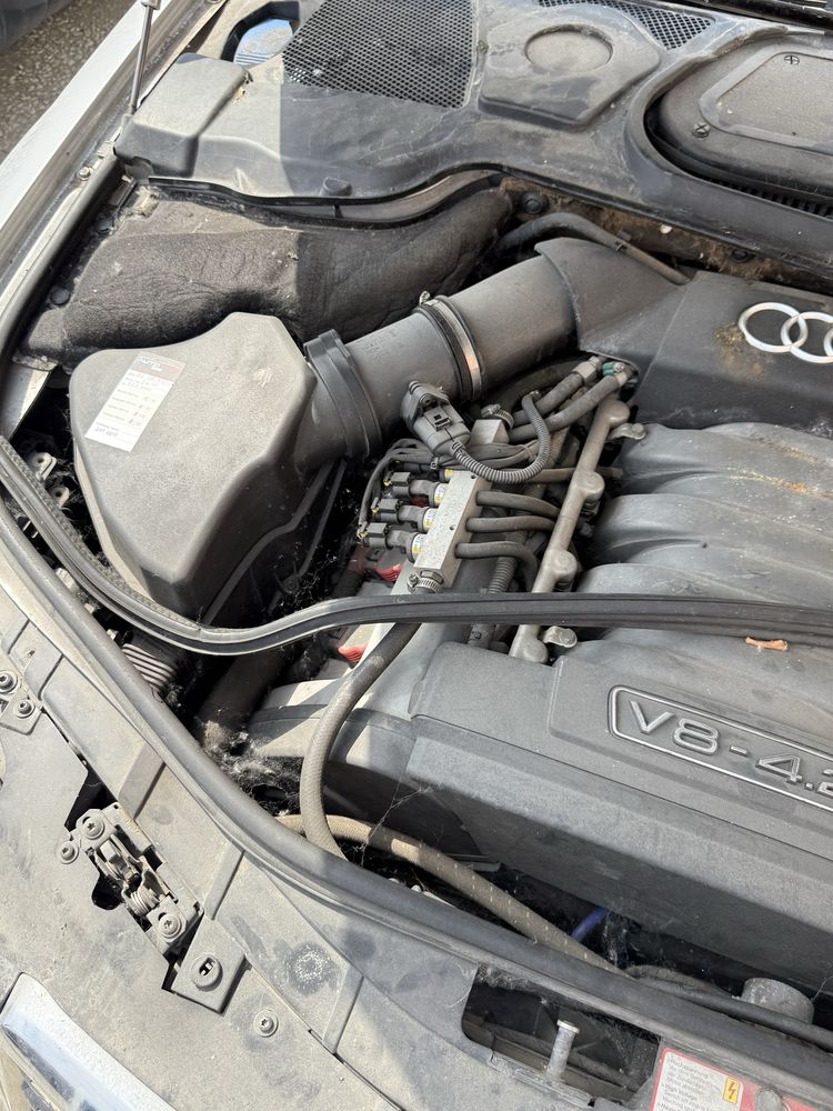 Audi A8 d3 4.2 FSI, Ауди А8 на ЧАСТИ 2003 малък катинар 4.2фси газ Bfm