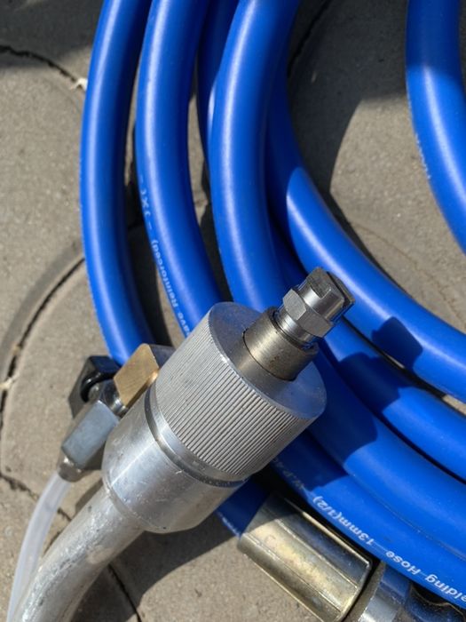 Pompa gletuit vopsit amorsa tinci noua