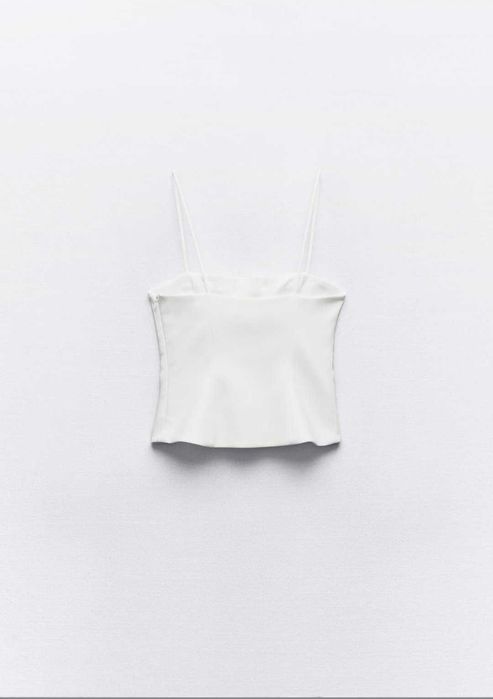 Top cu flori de cristal