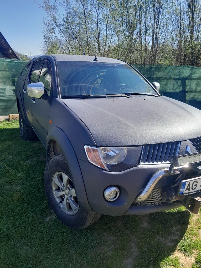 Mitsubishi  l200