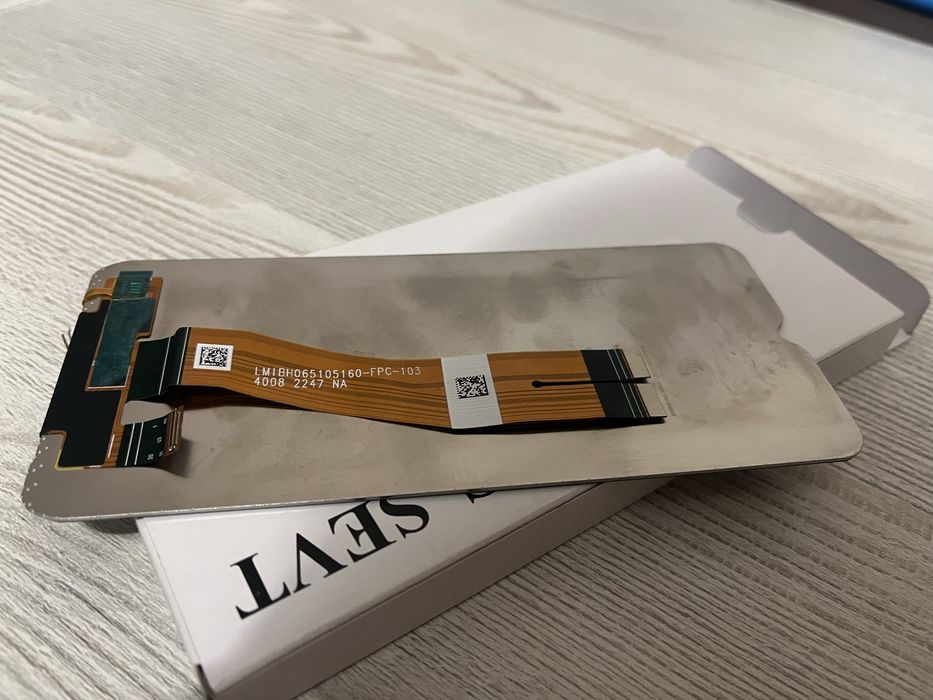 Продам дисплей для Samsung a04e!