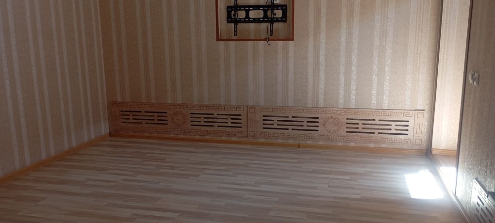 Bekbaraka bozor orqasida hovli ijaraga