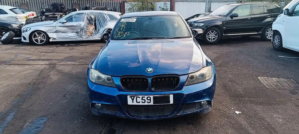 Dezmembrari / Dezmembrez BMW E90 318d N47D20U0 cutie viteze automată - GA6HP19Z cod culoare LE-MANS-BLAU METALLIC (381).