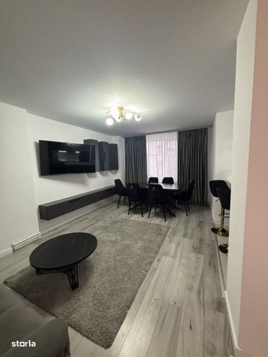 Apartament 4 camere de inchiriat
