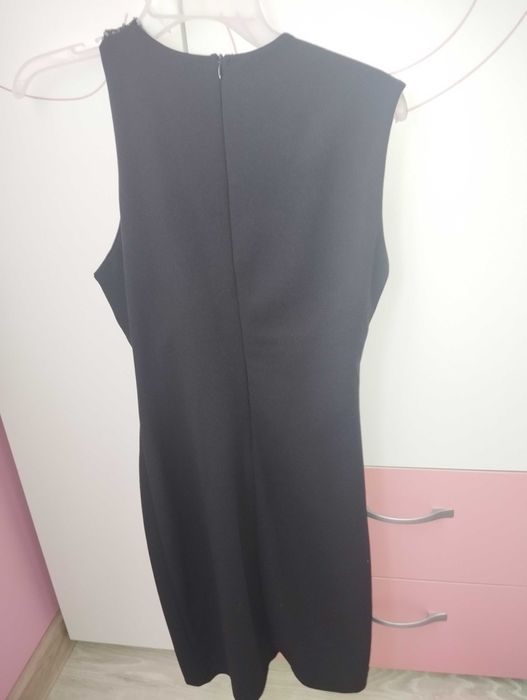 Дамска черна рокля с пайети