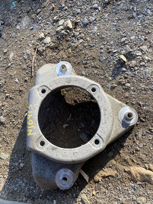 Кронштейн пневмоподушки А8Д3