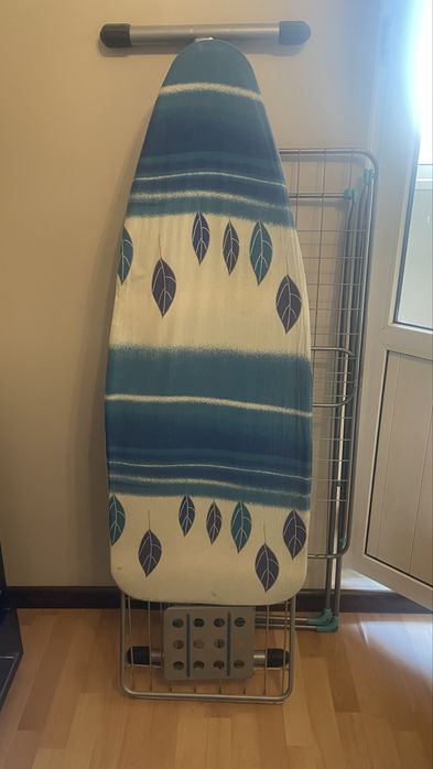 Гладильная доска и сушилка