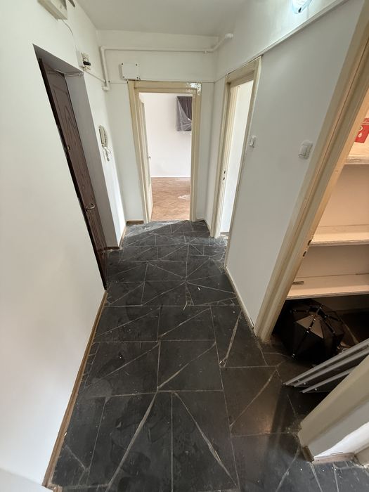 Ofer spre vanzare Apartament 2 Camere Etaj 6 din 7 decomandat Micro 17