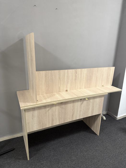 Продается стол в хорошем состоянии