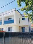 Duplex Florești - 3 camere, living, bucătărie separată, 3 băi, curte