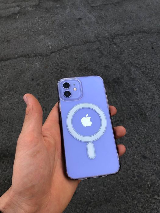 Iphone 12 mini.