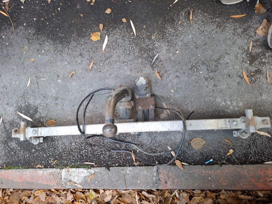 Vand carlig remorcare BMW E 39 original